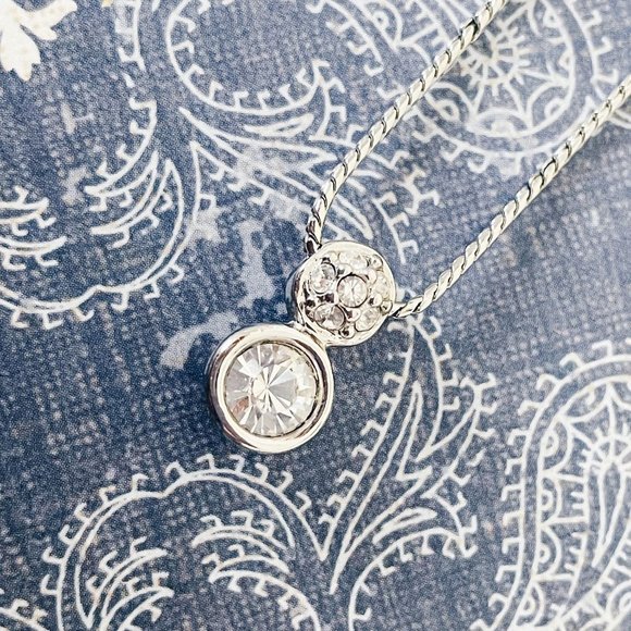 Swarovski Crystal Pendant Necklace - Picture 3 of 7